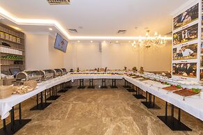 Al Madina Hotel