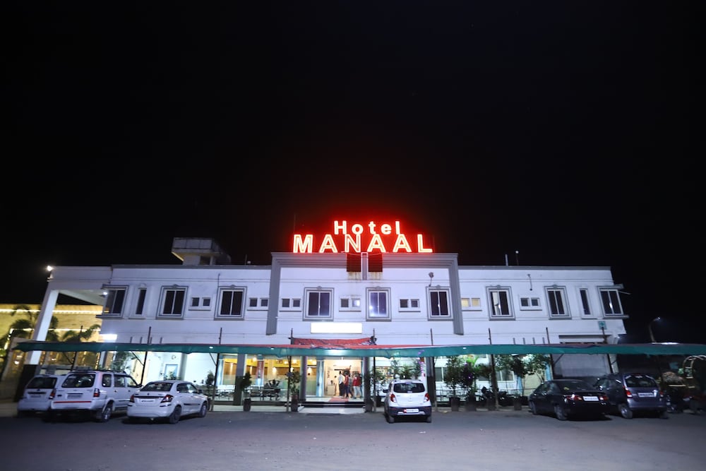Hotel Manaal Pithampur