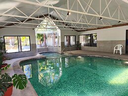Hotel Jardín del Lago