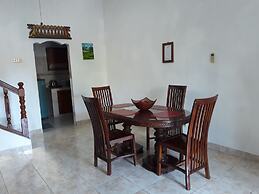 Puri Bali Lovina