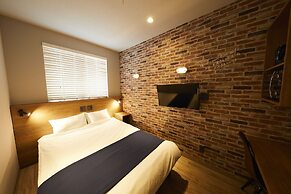Kaja Hotel
