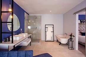 Nova Boutique Hotel