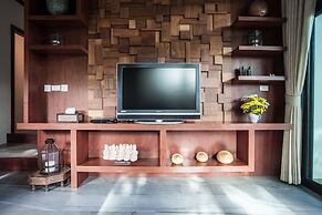Baan Pinya Executive Bungalow