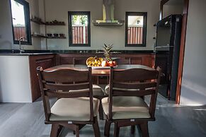 Baan Pinya Executive Bungalow