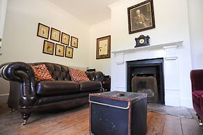 The Manor House Moreton