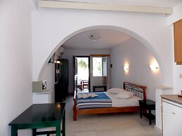 Stella Naxos Island
