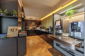 Hotel DeVille