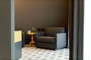 Hotel DeVille