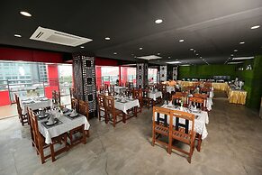 H Plus Hotel Yangon