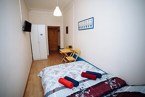 BigGal Rooms