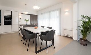 Villa Four Brothers Middle Floor