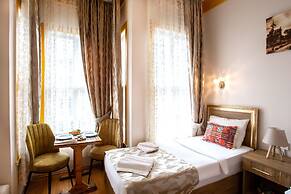 April Hotel