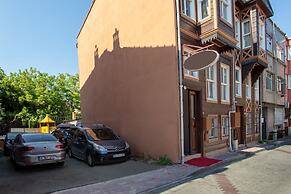 April Hotel