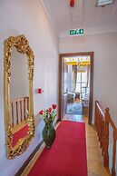 April Hotel