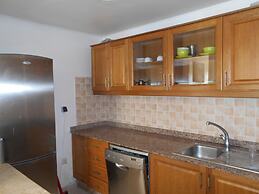 Lovely two Bedroom Apartment Ref T24302
