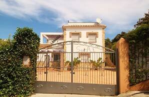 1053 Villa Seral