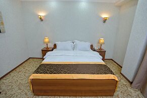 VIARDO Hotel
