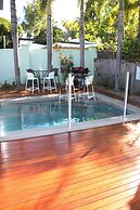 Beach bliss Queen bed BBQ Pool Netflix