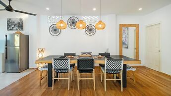 Villa Umara by Villa Finder
