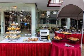 The Malla Hotel