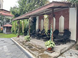 The Malla Hotel