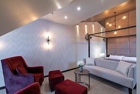 Sedanka Park Hotel