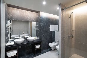 Sedanka Park Hotel