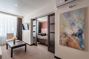 Sedanka Park Hotel