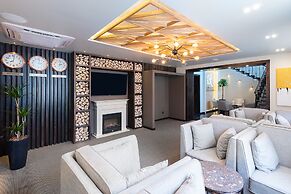 Sedanka Park Hotel