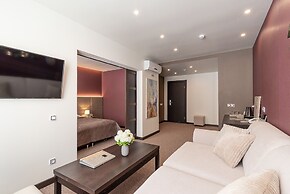 Sedanka Park Hotel