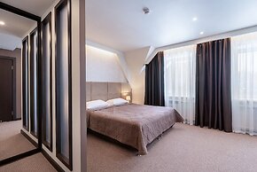Sedanka Park Hotel