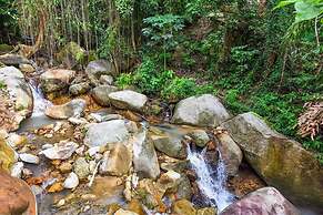 Grand Kamala Falls