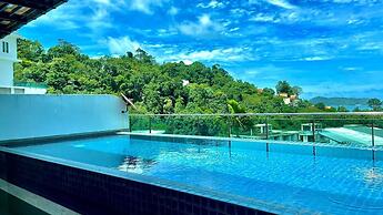 Grand Kamala Falls