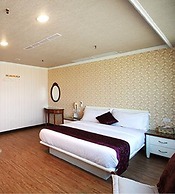 Ya Tai Hotel