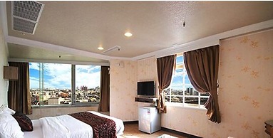 Ya Tai Hotel