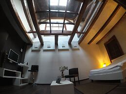 Vendi Grand Square Residence