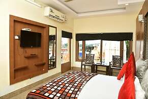 Hotel Ganga Basin