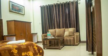 Hotel Ganga Basin