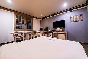 Amore Motel
