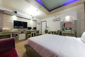 Amore Motel