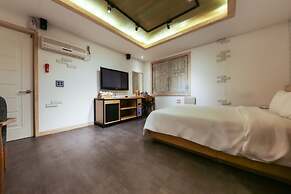 Amore Motel