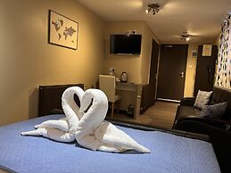 The Commongate Hotel