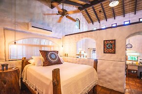 Sueno del Mar Beachfront Hotel