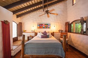 Sueno del Mar Beachfront Hotel