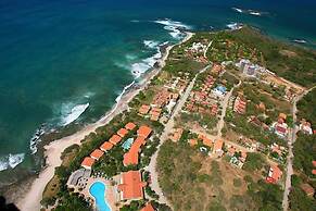 Sueno del Mar Beachfront Hotel