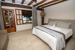 Amaité Beach Hotel