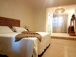 Amaité Beach Hotel