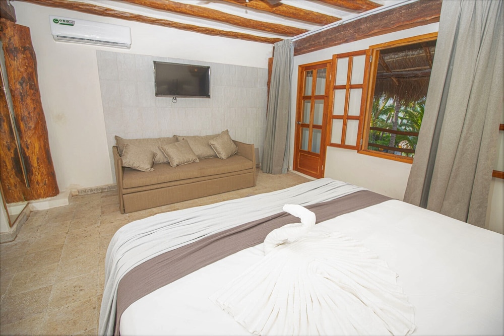 Amaité Beach Hotel