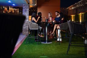 Runway Hotel