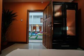 Runway Hotel